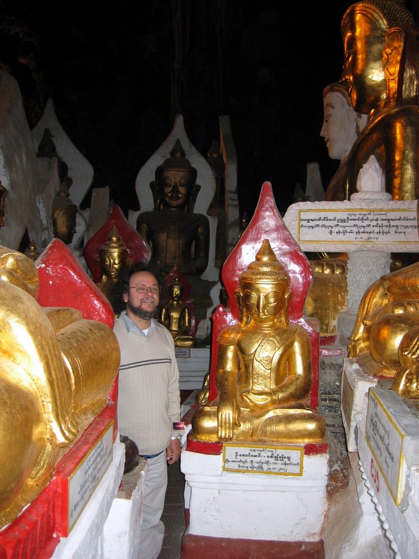 Myanmar Pindaya Caves And Inle Lake